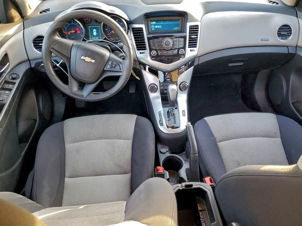 2016 CHEVROLET CRUZE LIMITED LS photo 8