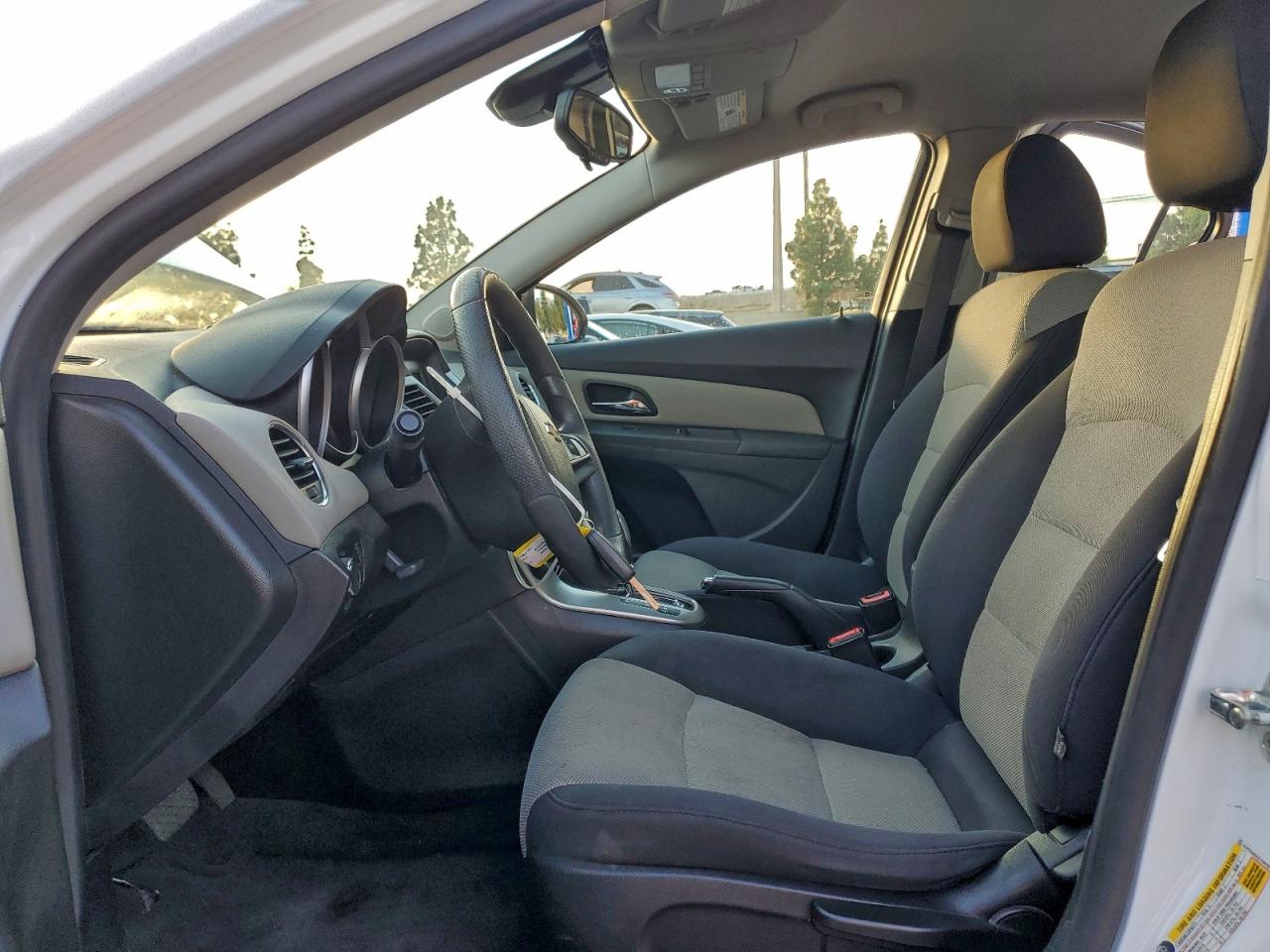 2016 CHEVROLET CRUZE LIMITED LS photo 7