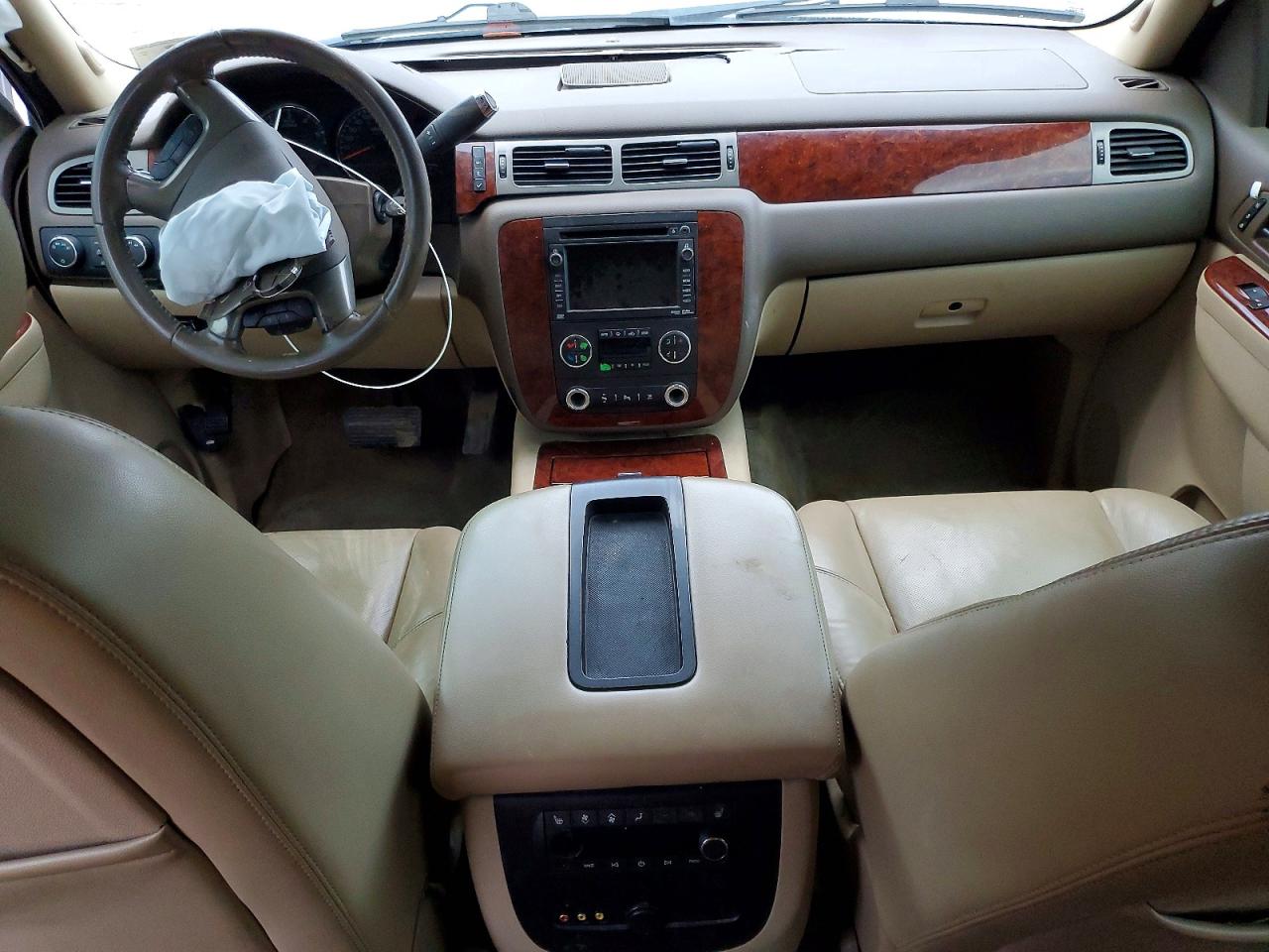 2011 CHEVROLET TAHOE K1500 LTZ photo 8