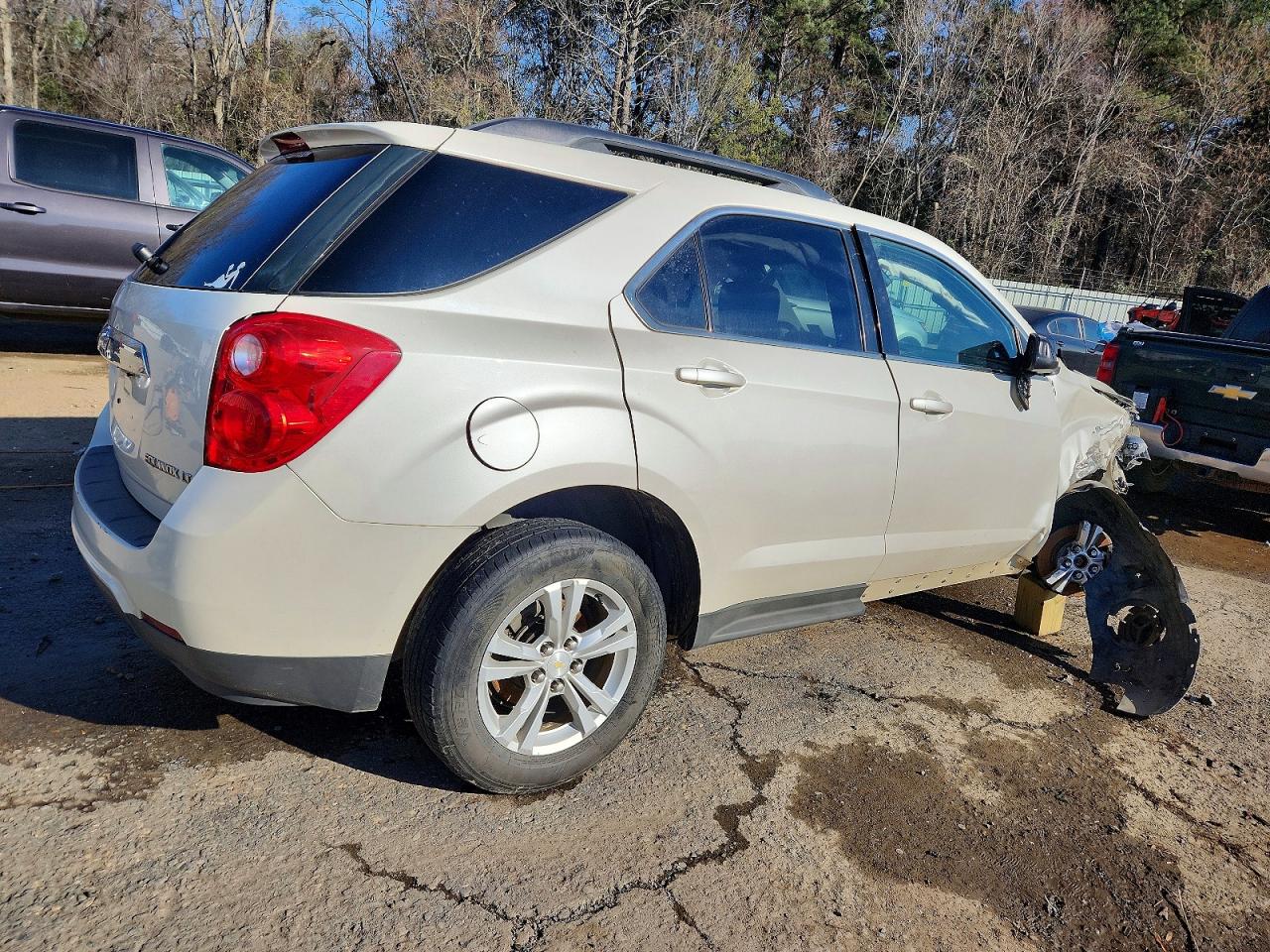 2014 CHEVROLET EQUINOX LT photo 3