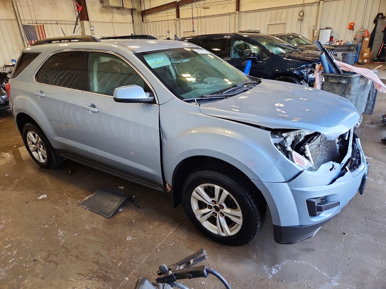 2015 CHEVROLET EQUINOX LT photo 4