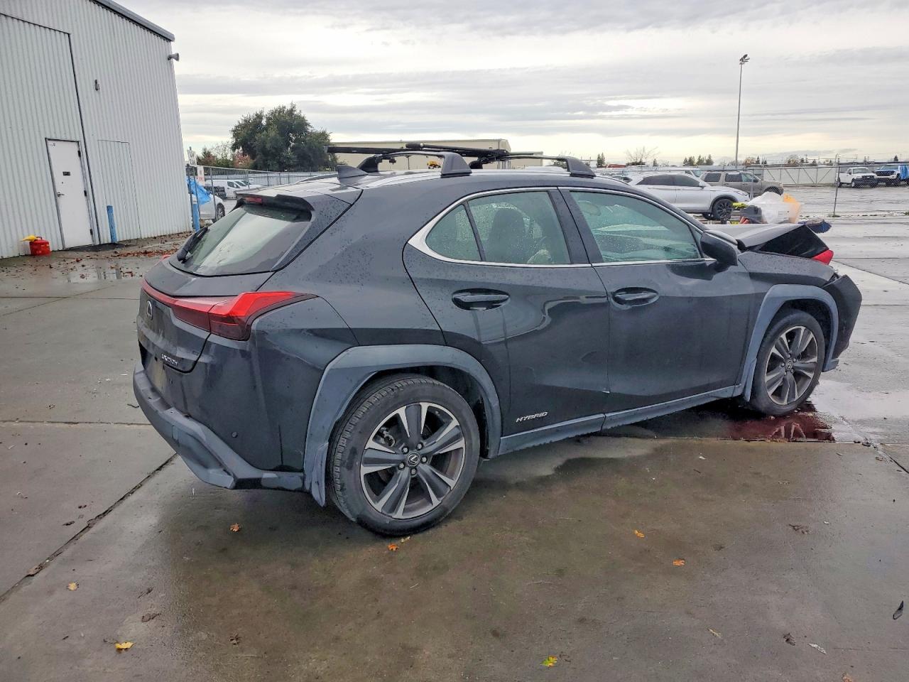 2021 LEXUS UX 250H photo 3
