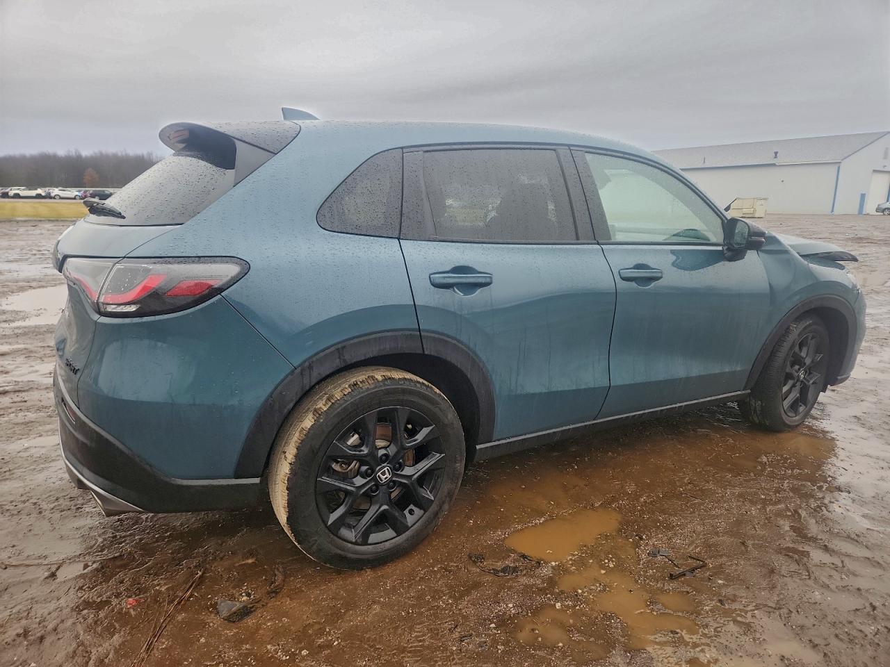 2024 HONDA HR-V SPORT photo 3