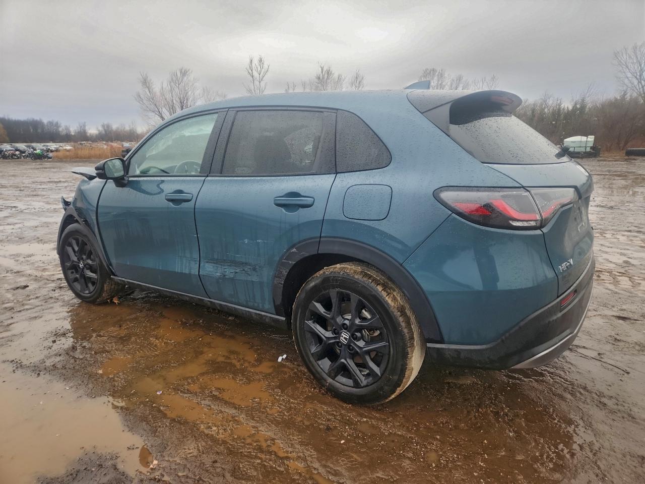 2024 HONDA HR-V SPORT photo 2