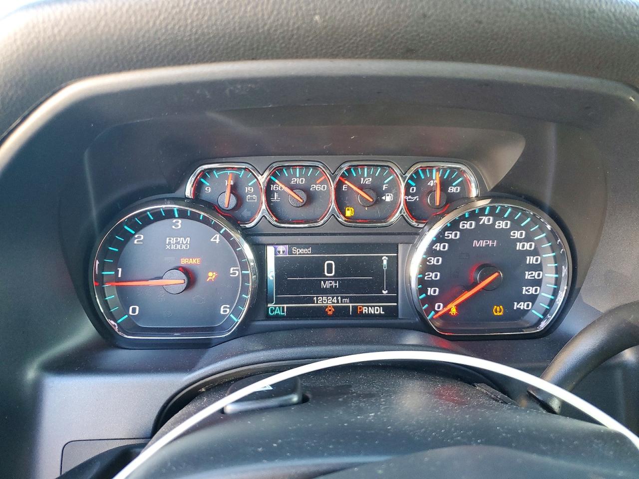 2017 CHEVROLET SILVERADO C1500 LT photo 9