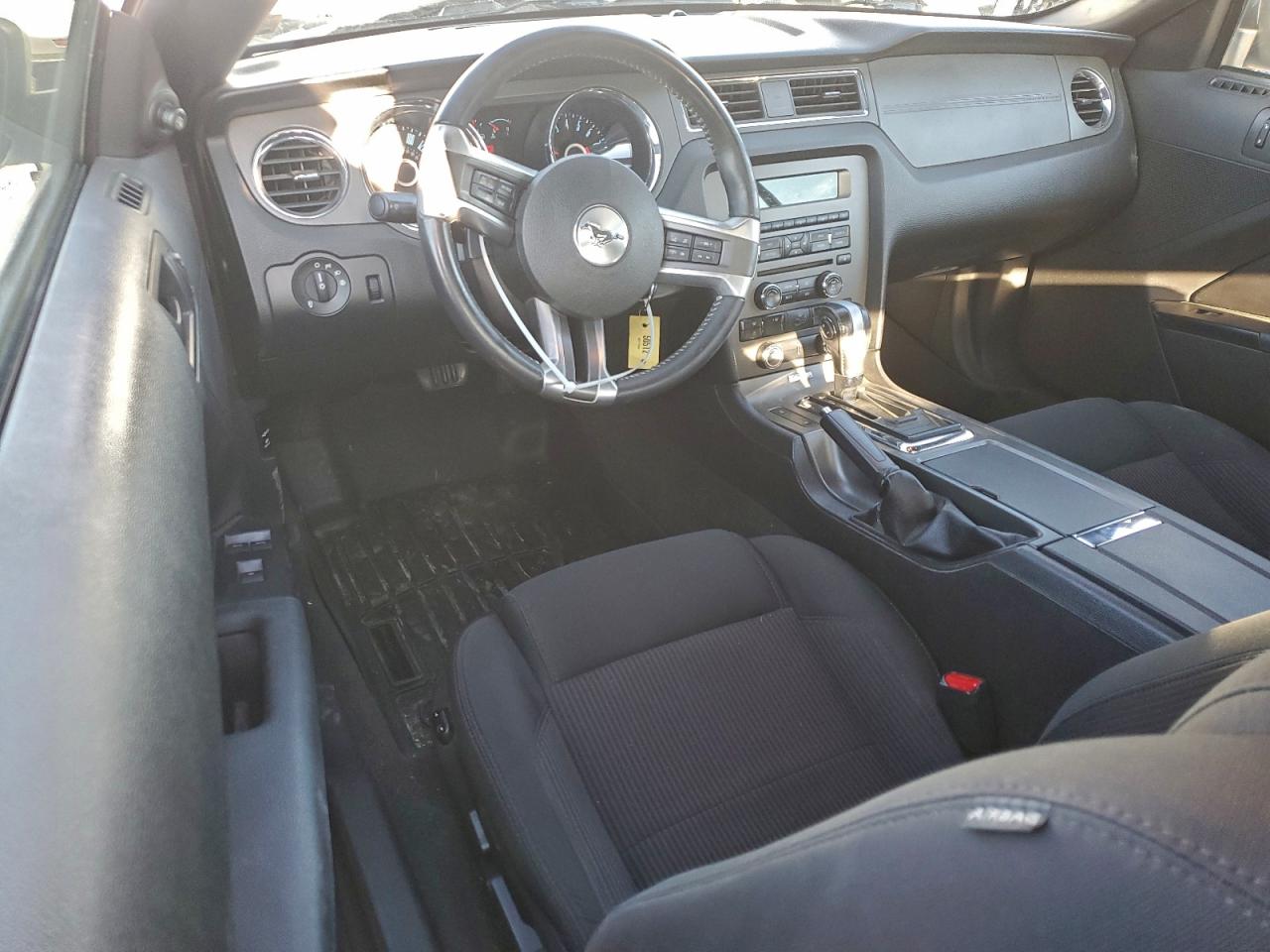 2014 FORD MUSTANG photo 8