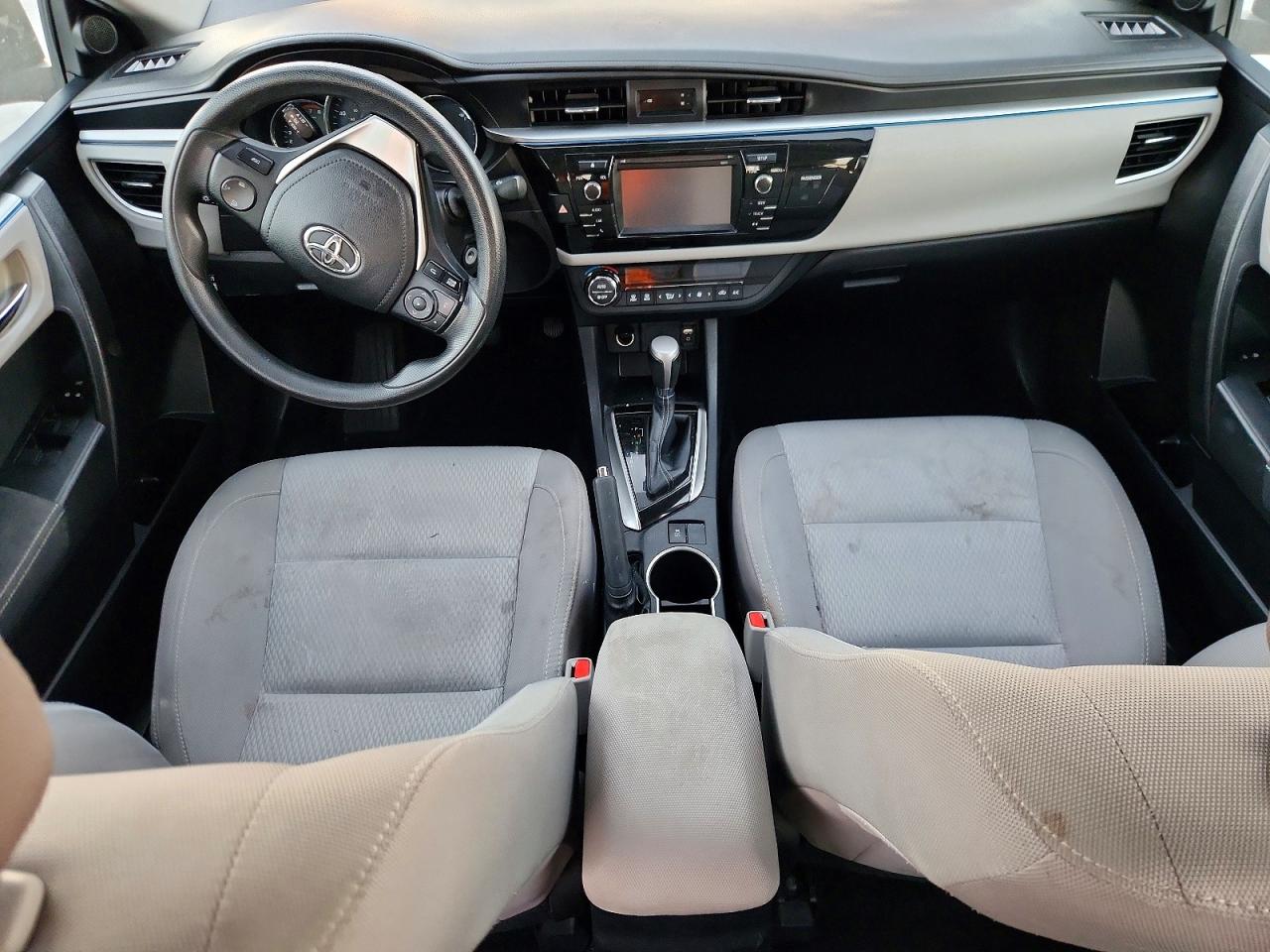 2016 TOYOTA COROLLA L photo 8