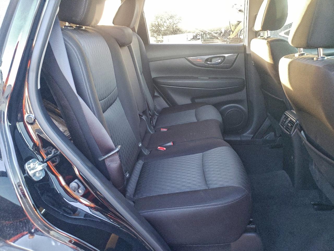 2020 NISSAN ROGUE S photo 31