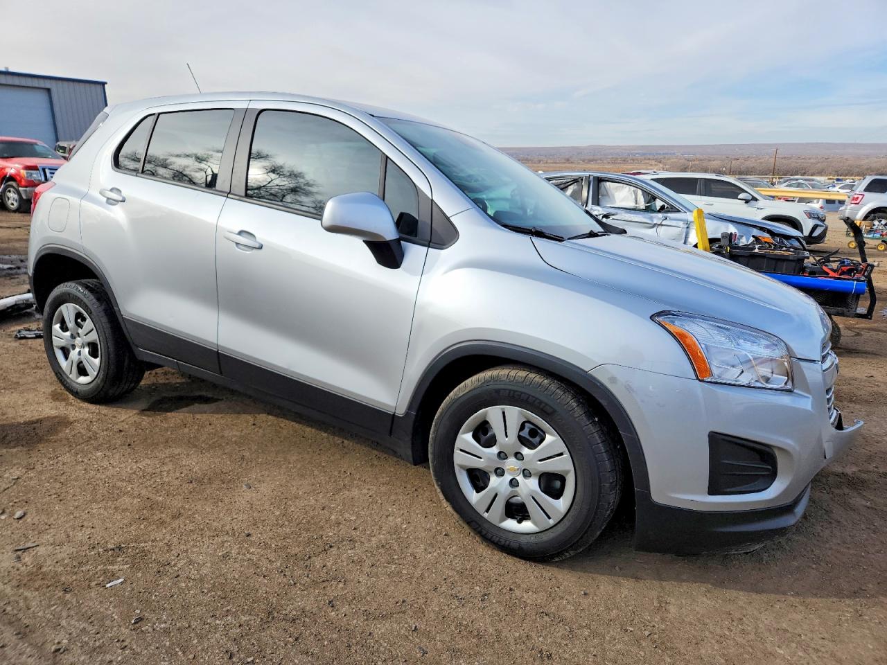 2015 CHEVROLET TRAX LS photo 4