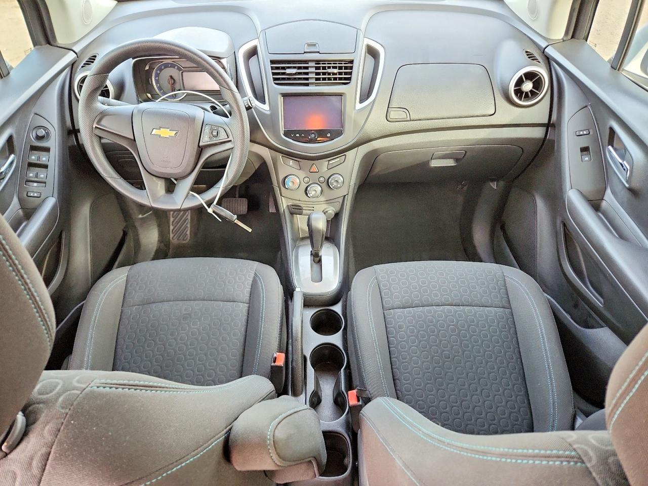 2015 CHEVROLET TRAX LS photo 8