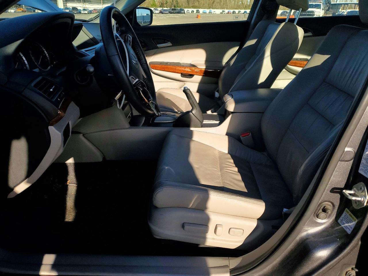 2011 HONDA ACCORD EXL photo 7