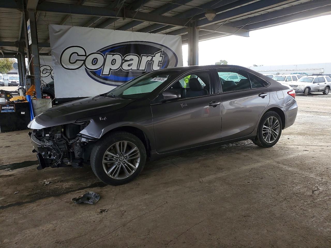 2015 TOYOTA CAMRY