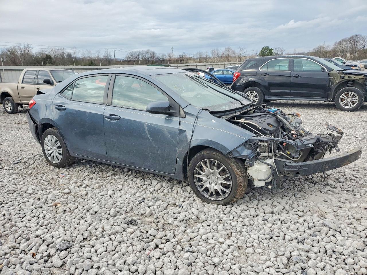 2017 TOYOTA COROLLA L photo 4