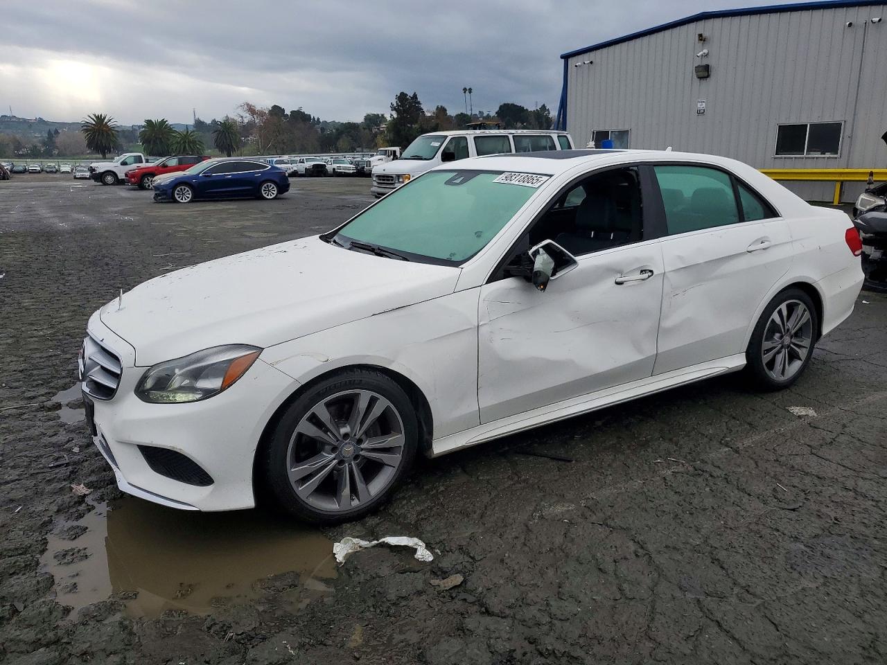 2014 MERCEDES-BENZ E