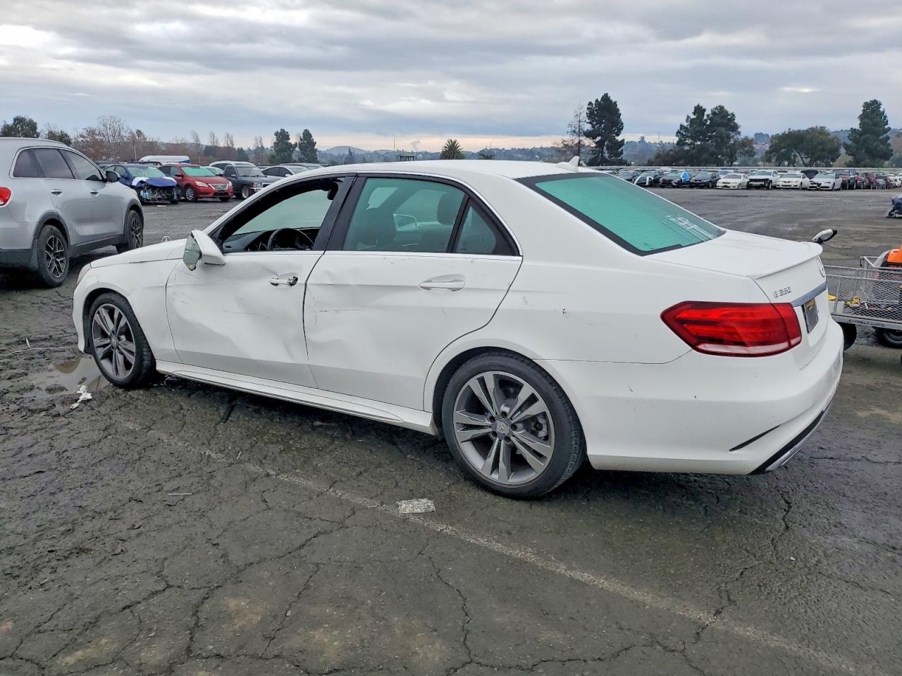 2014 MERCEDES-BENZ E 350 photo 2