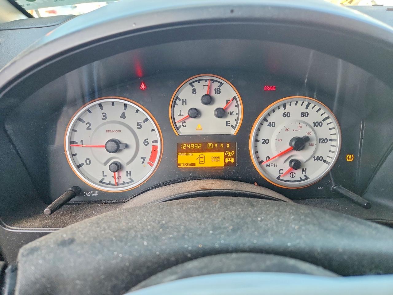 2010 NISSAN TITAN SE photo 9