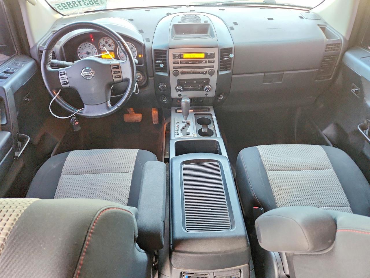 2010 NISSAN TITAN SE photo 8