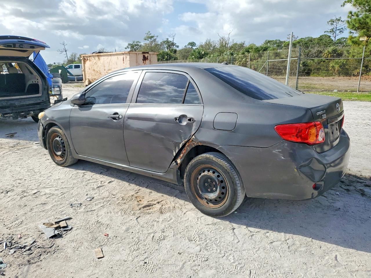 2010 TOYOTA COROLLA BASE photo 2