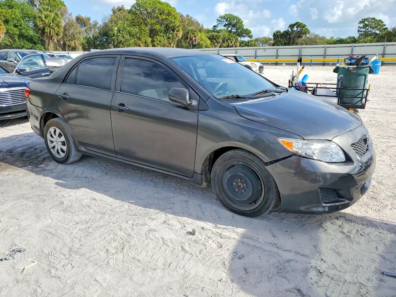 2010 TOYOTA COROLLA BASE photo 4