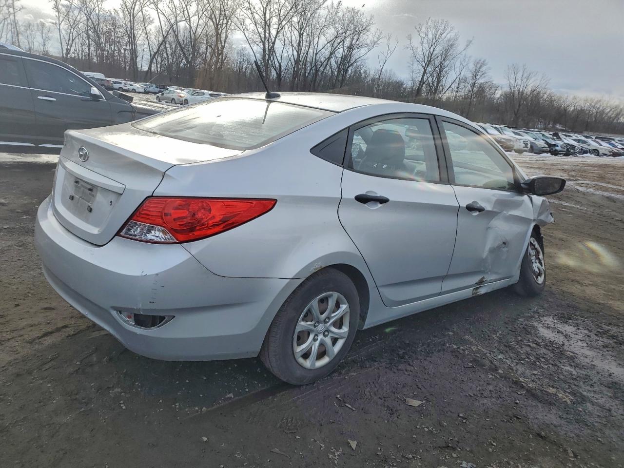 2012 HYUNDAI ACCENT GLS photo 3