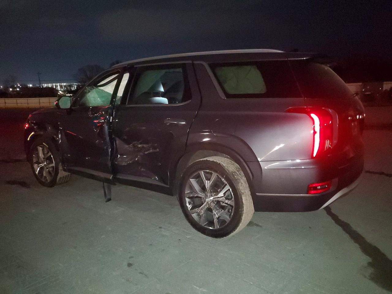 2022 HYUNDAI PALISADE SEL photo 2