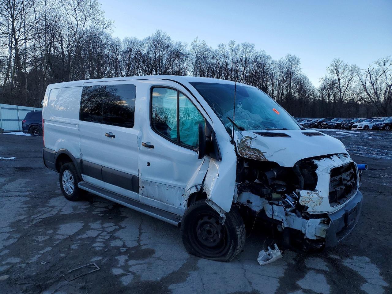 2017 FORD TRANSIT T-250 photo 4