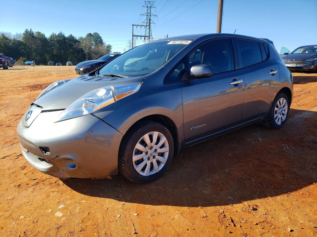 2016 NISSAN LEAF