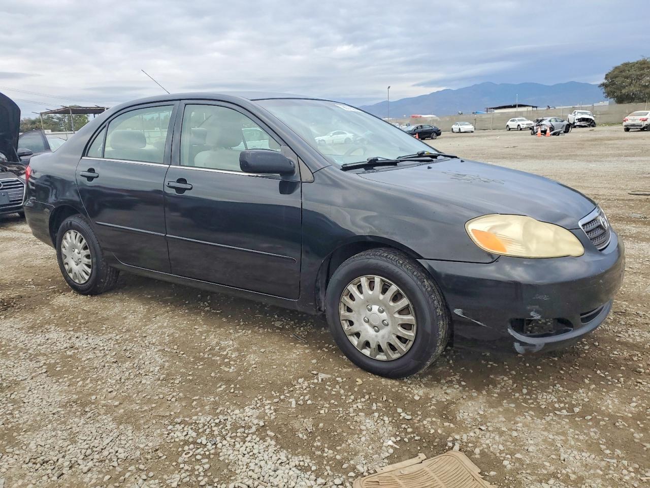 2005 TOYOTA COROLLA CE photo 4
