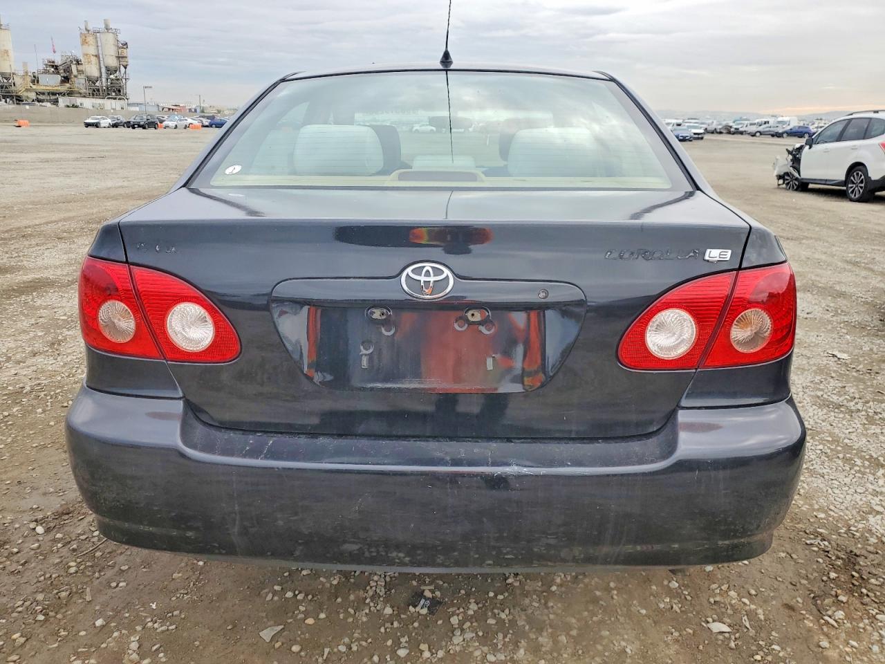 2005 TOYOTA COROLLA CE photo 6