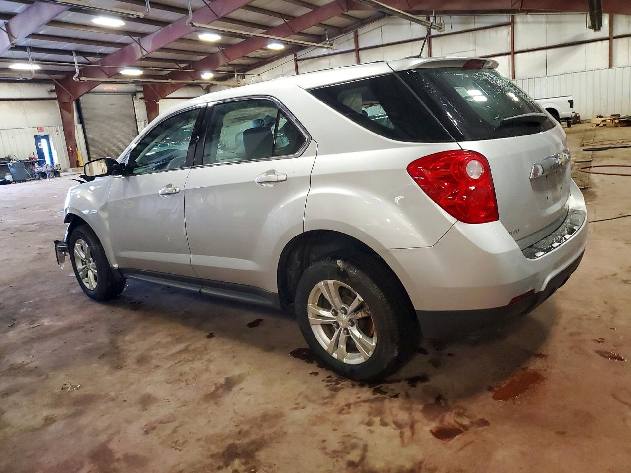 2015 CHEVROLET EQUINOX LS photo 2