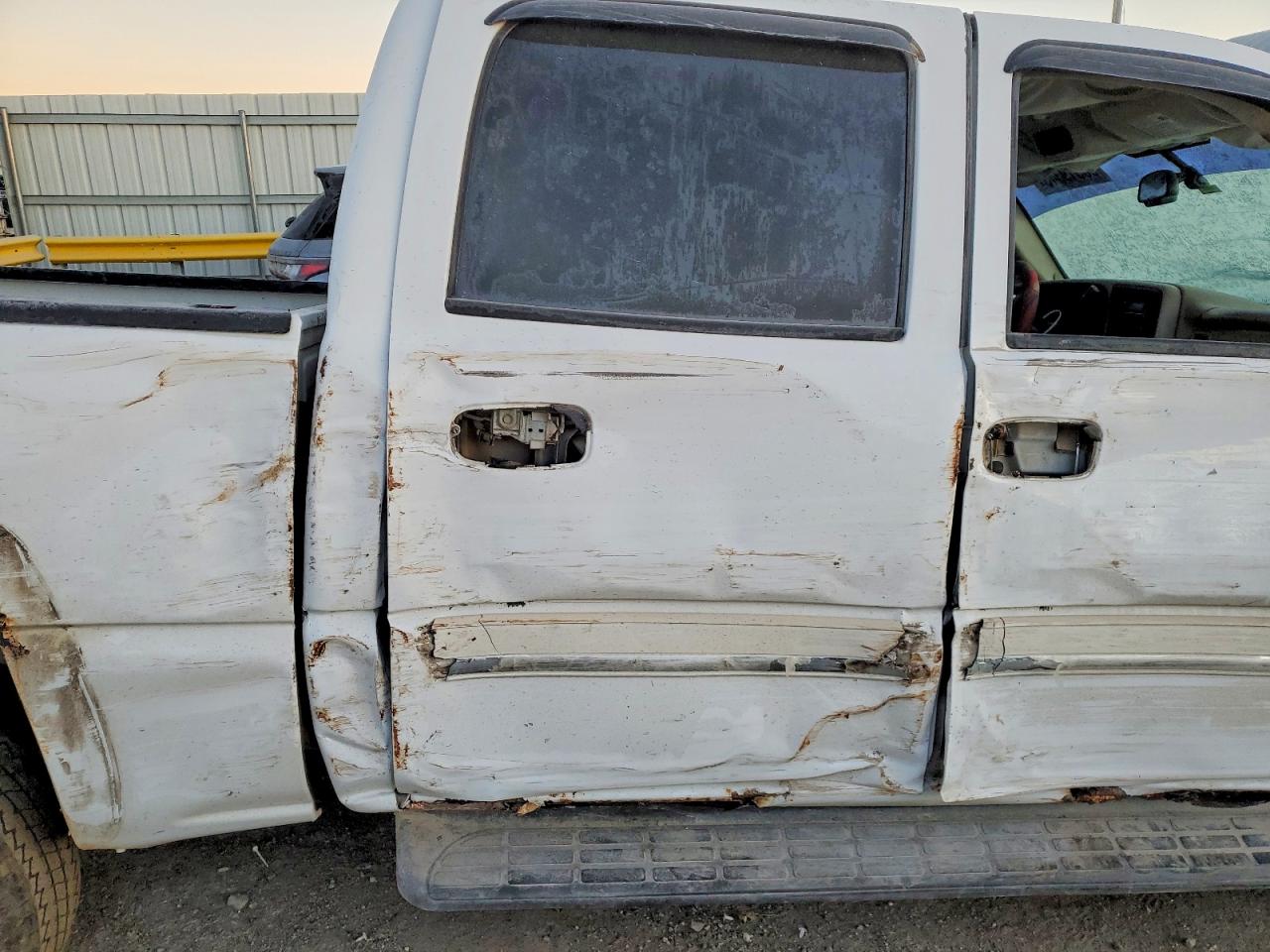 2005 CHEVROLET SILVERADO K1500 photo 10
