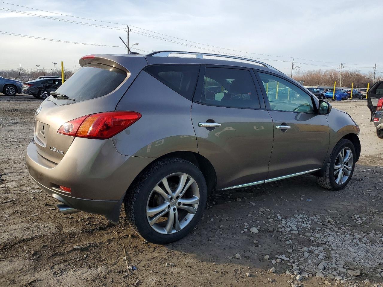2009 NISSAN MURANO S photo 3