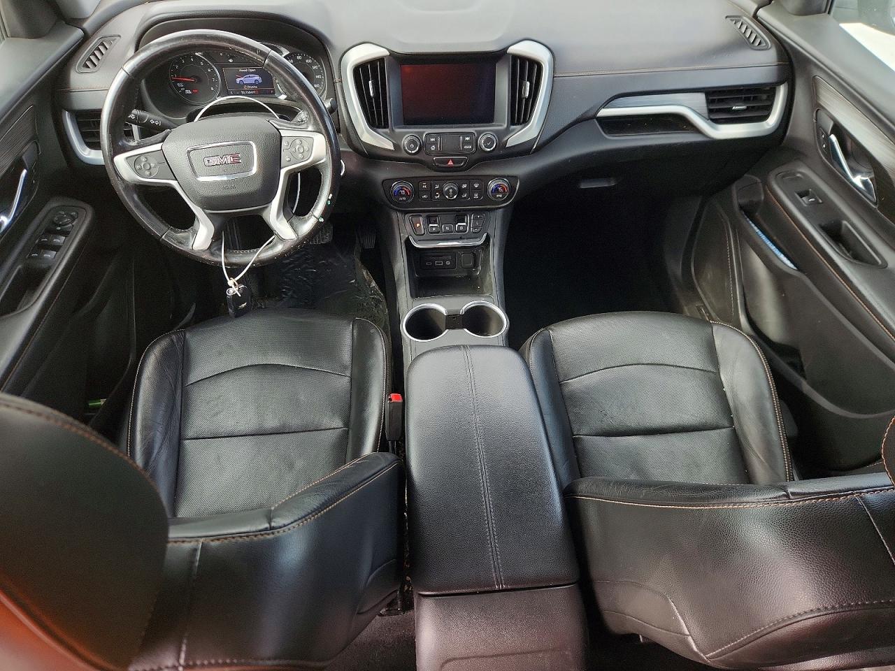 2019 GMC TERRAIN SLT photo 8