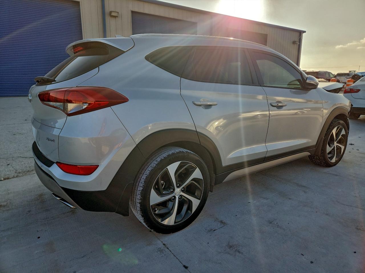 2018 HYUNDAI TUCSON SPORT photo 3