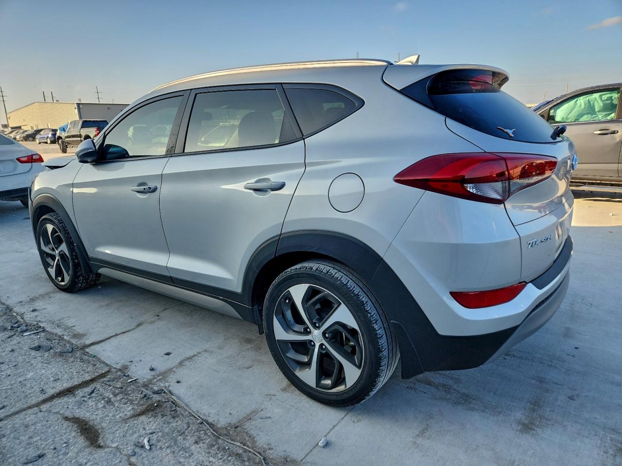 2018 HYUNDAI TUCSON SPORT photo 2