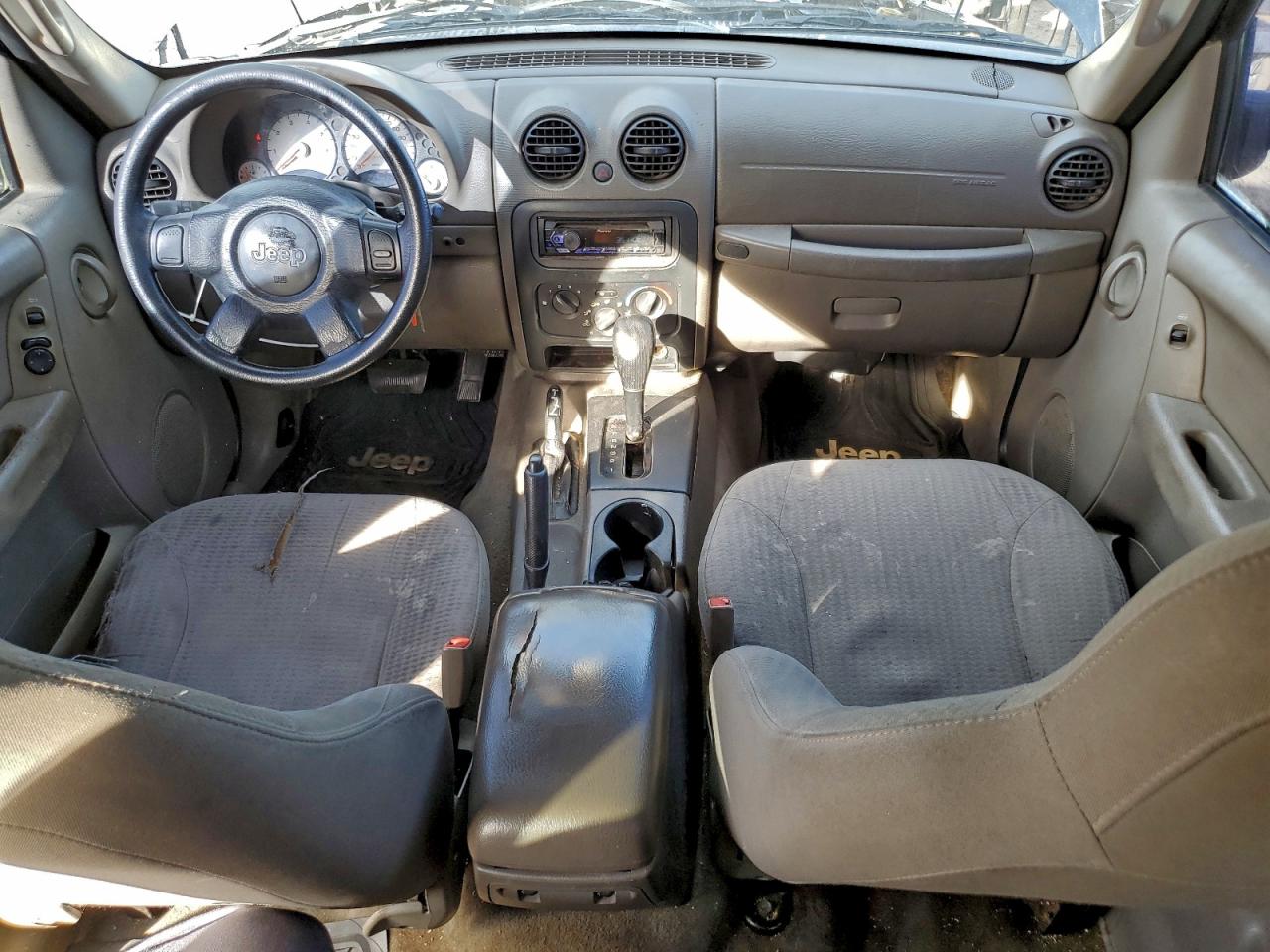 2004 JEEP LIBERTY SPORT photo 8