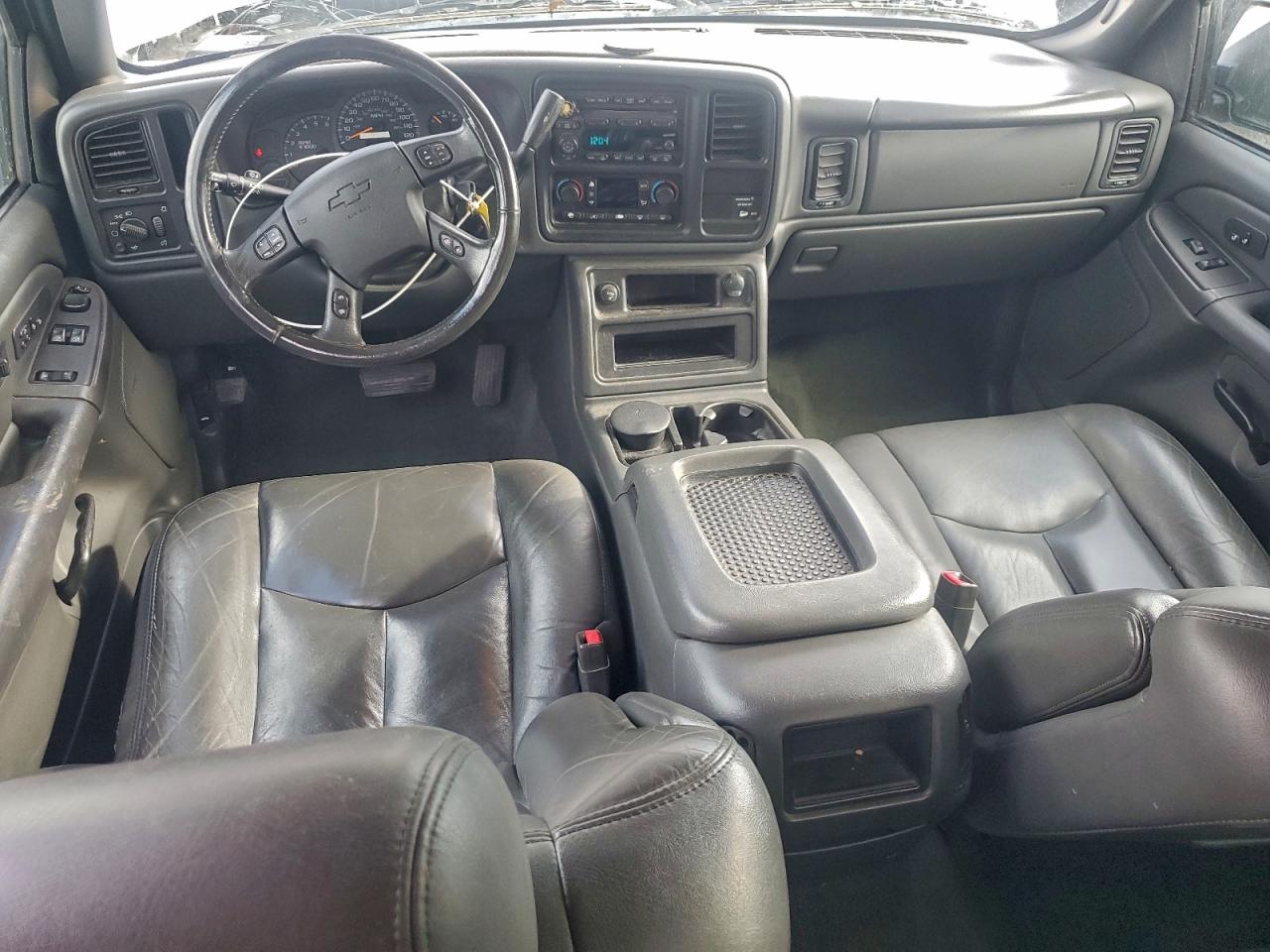 2004 CHEVROLET SILVERADO C1500 photo 8