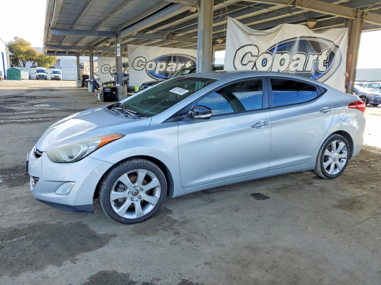 2013 HYUNDAI ELANTRA