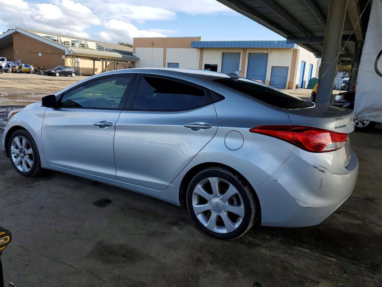 2013 HYUNDAI ELANTRA GLS photo 2