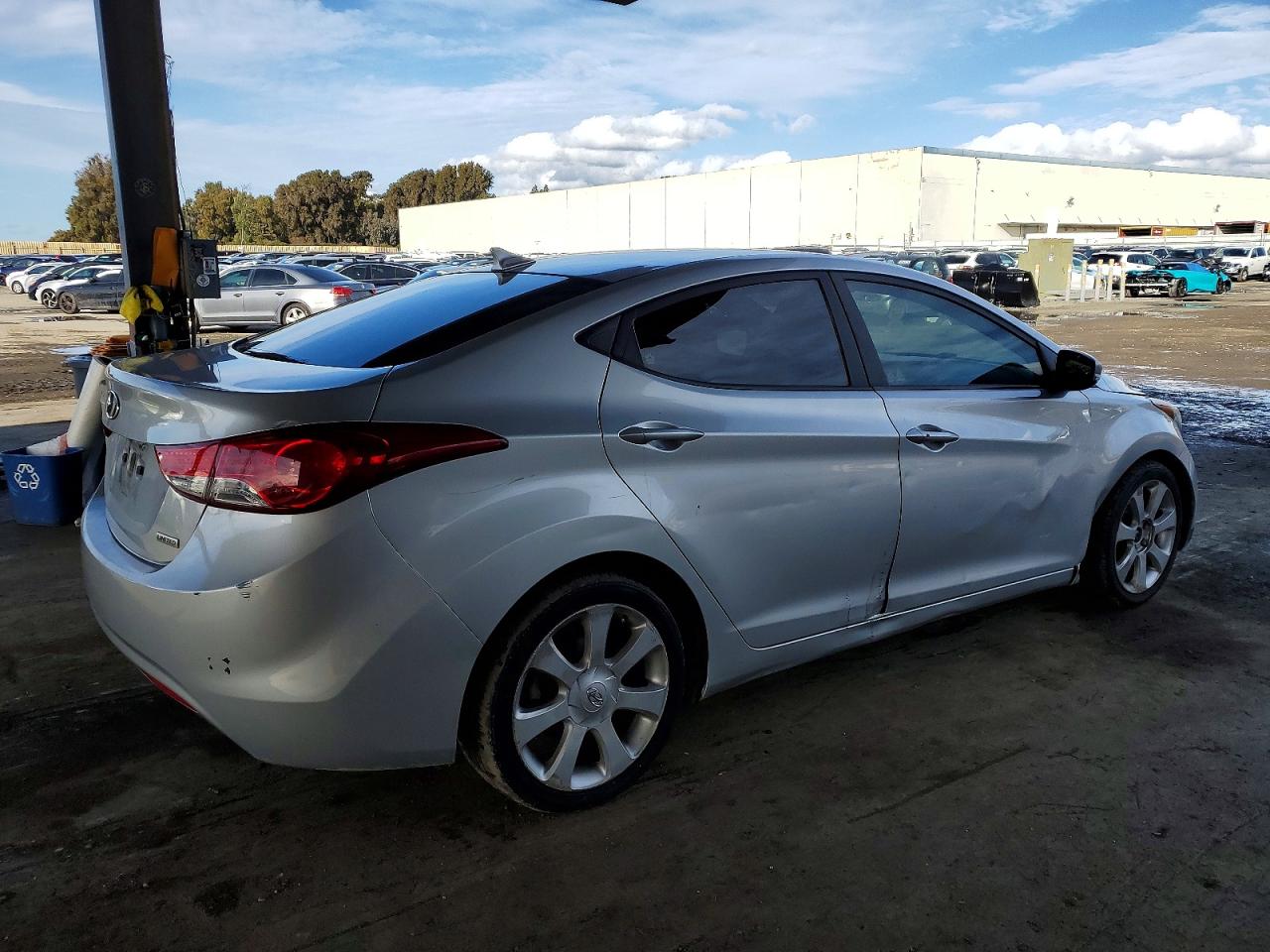 2013 HYUNDAI ELANTRA GLS photo 3