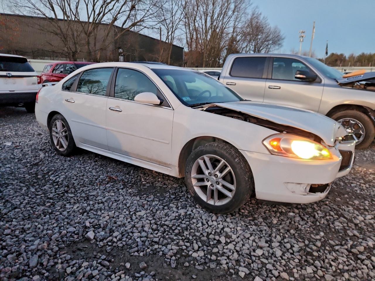 2013 CHEVROLET IMPALA LTZ photo 4