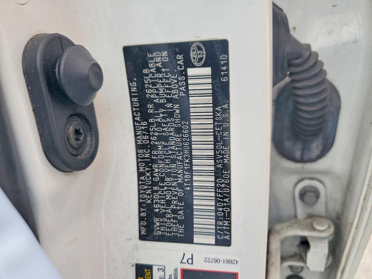 2017 TOYOTA CAMRY LE photo 23
