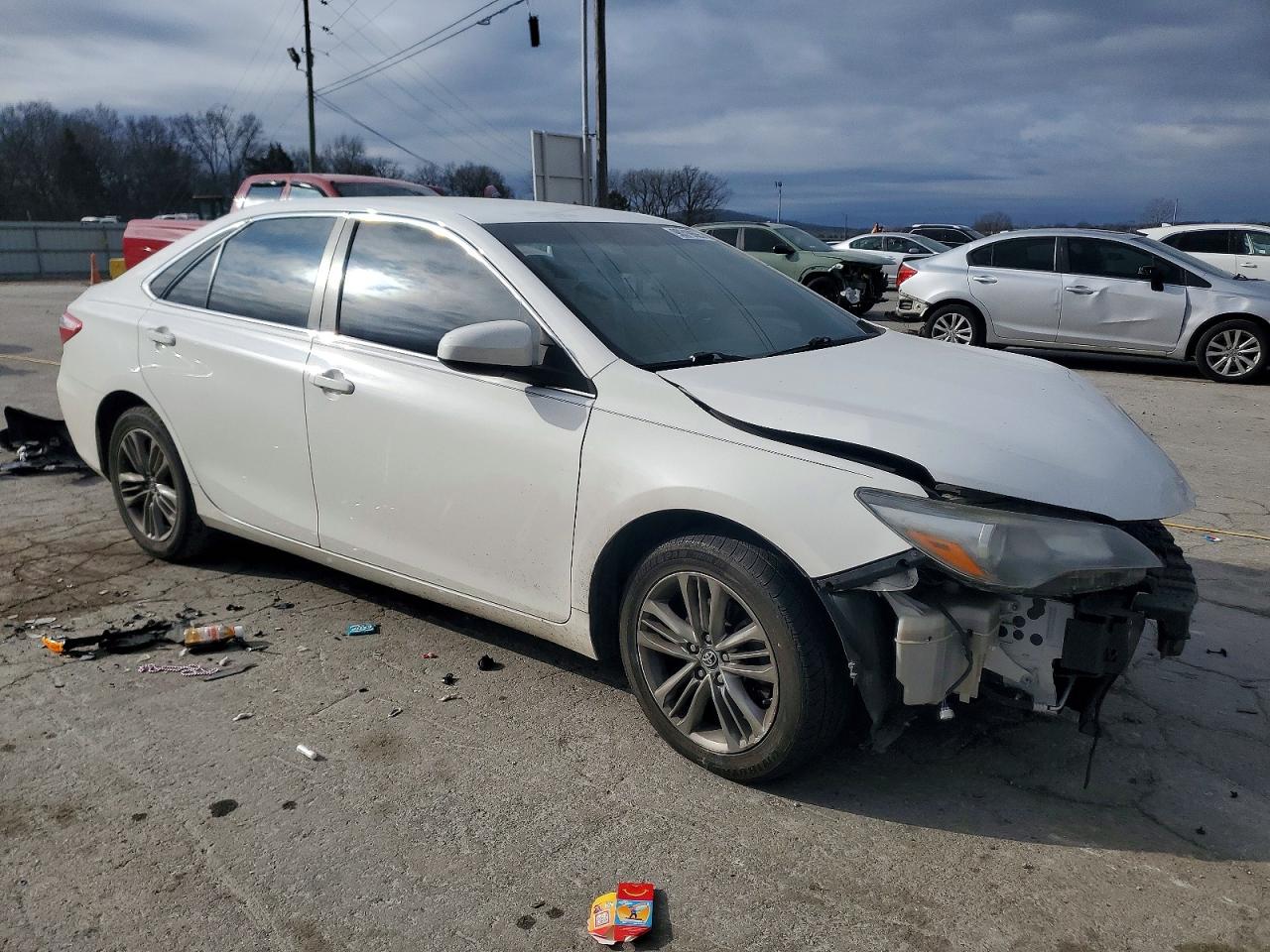 2017 TOYOTA CAMRY LE photo 7