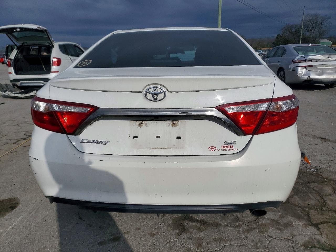 2017 TOYOTA CAMRY LE photo 11
