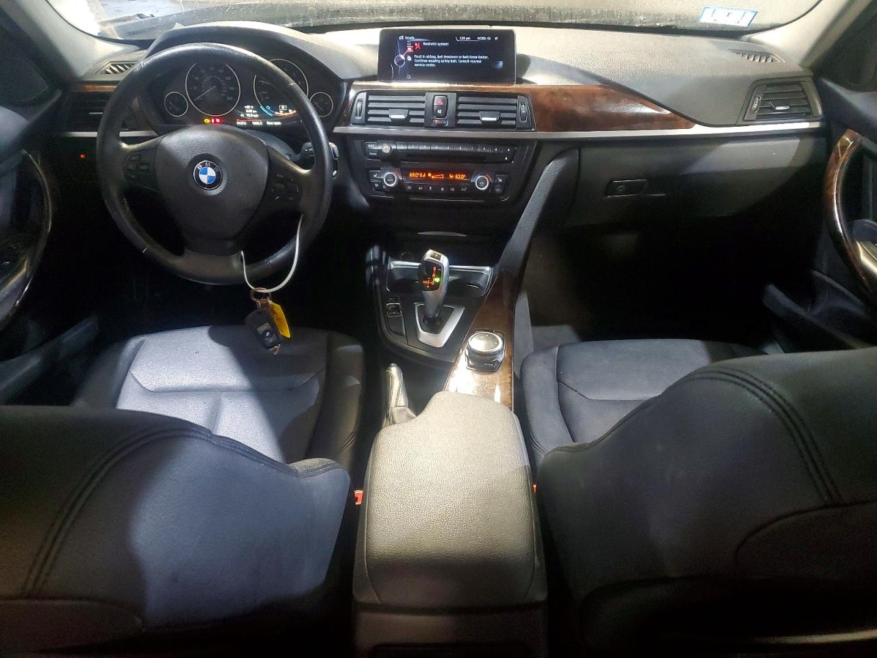2014 BMW 320 I XDRIVE photo 15