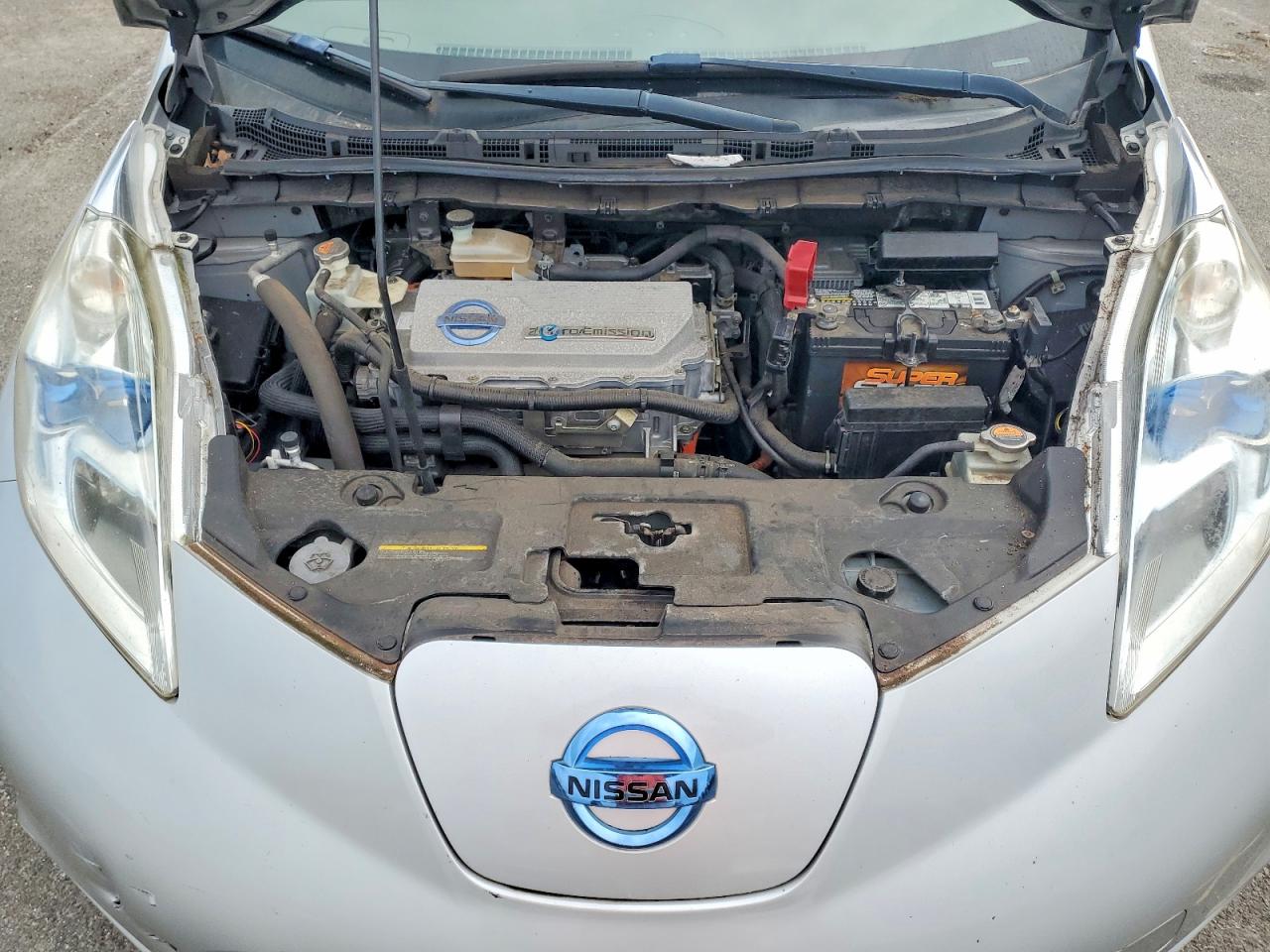 2011 NISSAN LEAF photo 34