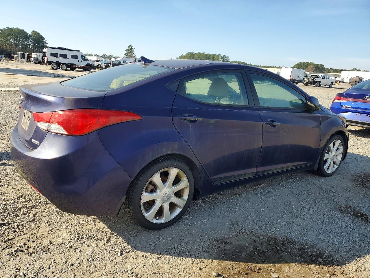 2013 HYUNDAI ELANTRA GLS photo 3