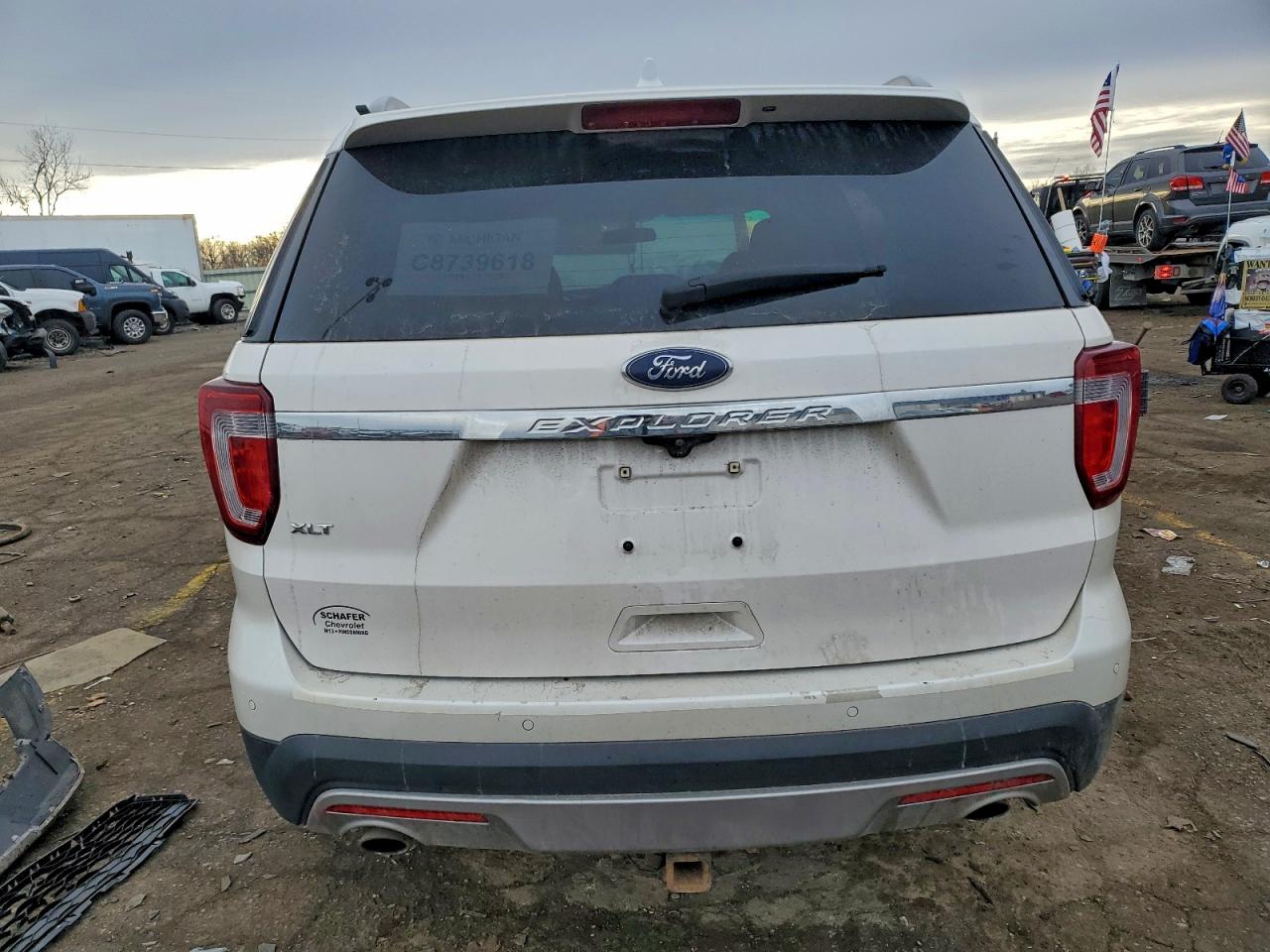 2017 FORD EXPLORER XLT photo 6
