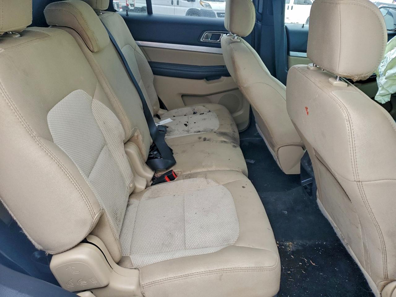 2017 FORD EXPLORER XLT photo 11