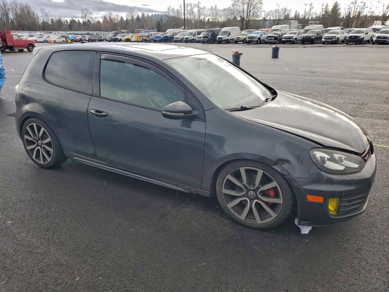 2012 VOLKSWAGEN GTI photo 4